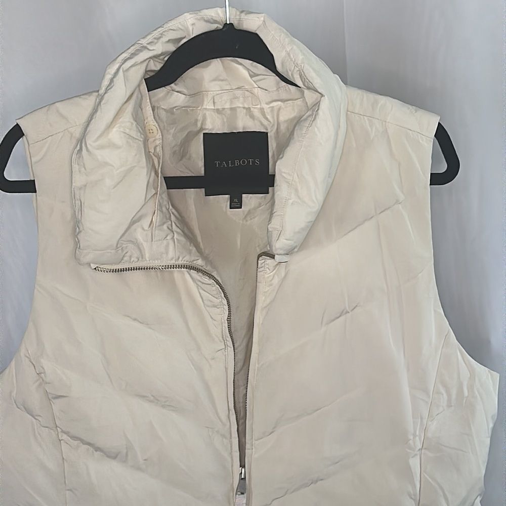 Talbots white XL puffer vest - Picture 2 of 4